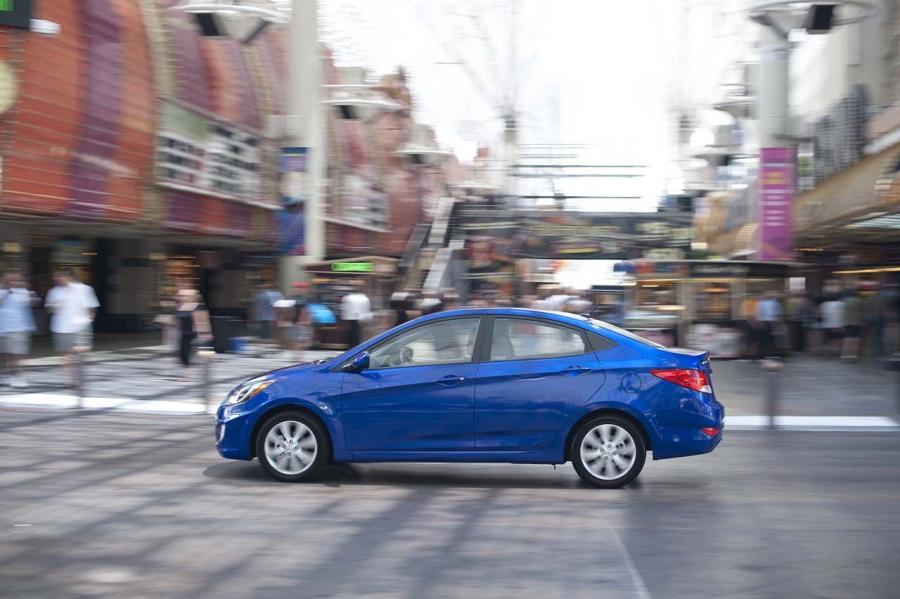 Hyundai Accent 2013 года  (фото 50 из 52)